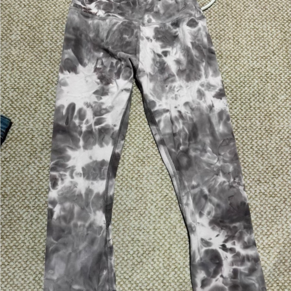 Chic Tie-Dye Flare Pants